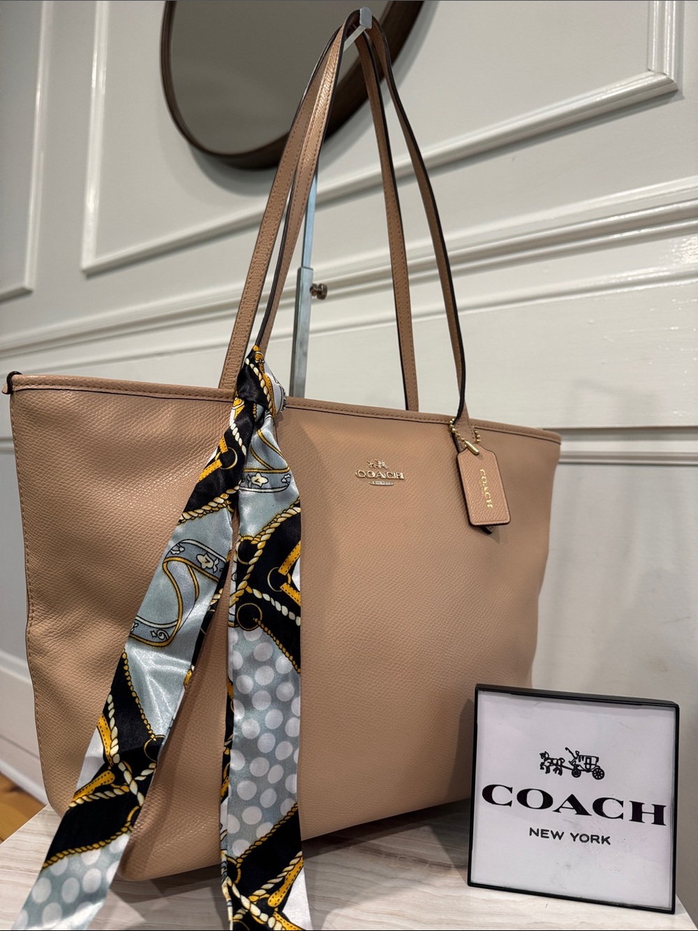Coach Bag City Zip Tote Tan Leather Tote